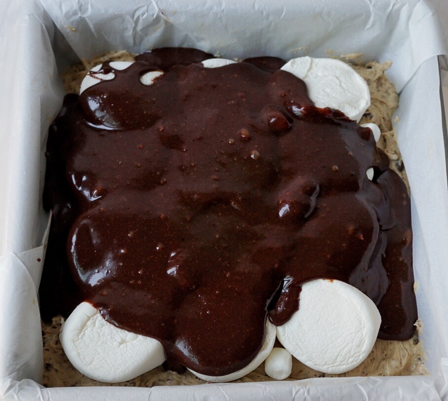 Stuffed Brownie with Marshmallow before baking